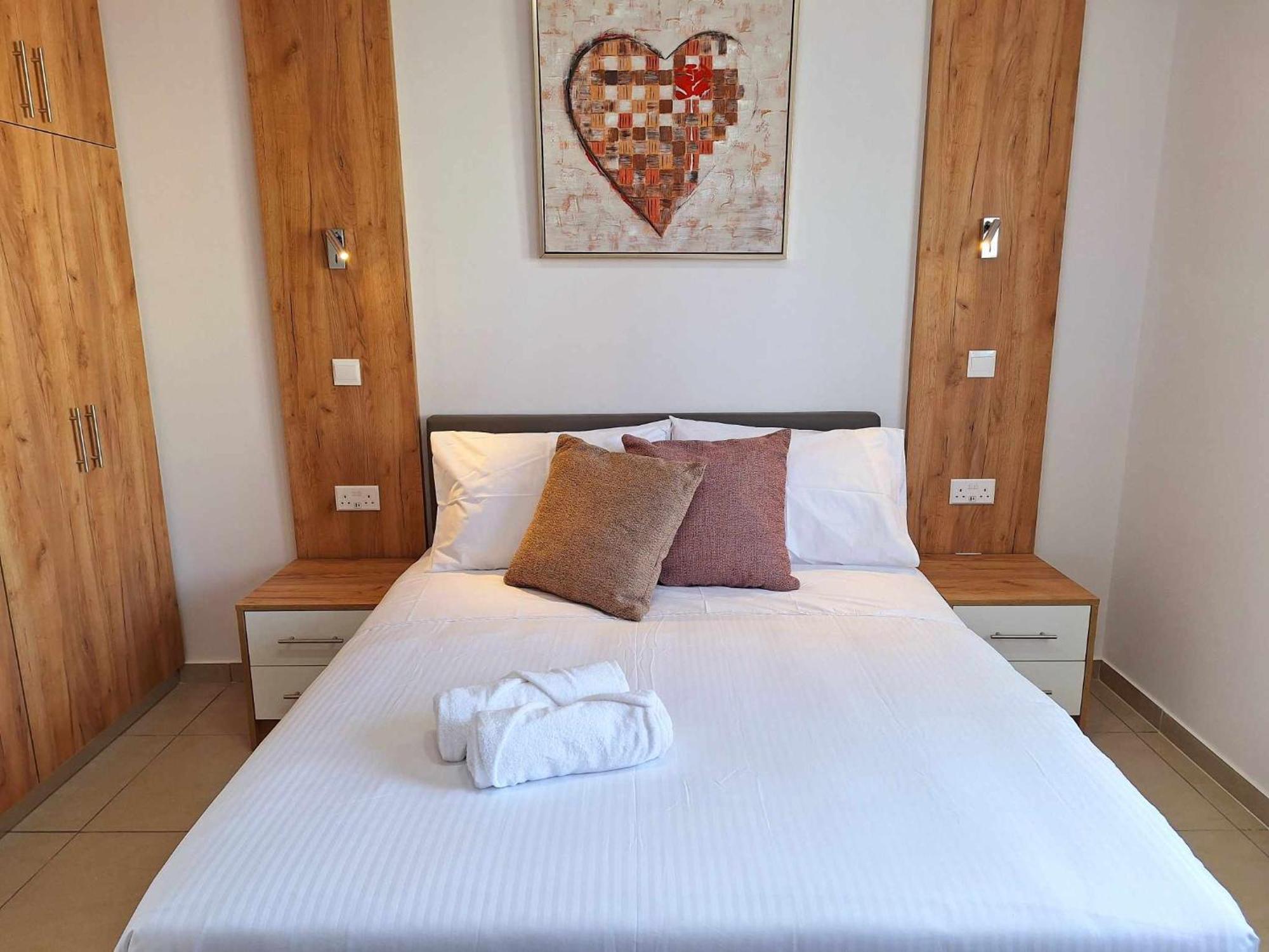 Stylish Apt Kato Paphos Close To Beach & Vibrant Harbor Life المظهر الخارجي الصورة